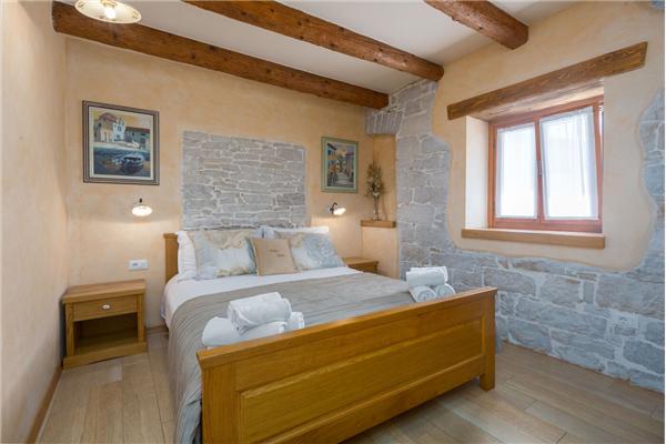 House K1, for 12 persons