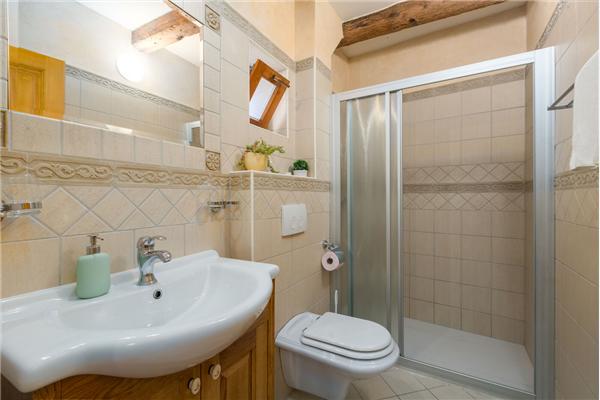 House K1, for 12 persons