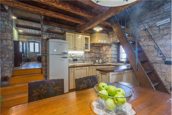 House K1, for 12 persons