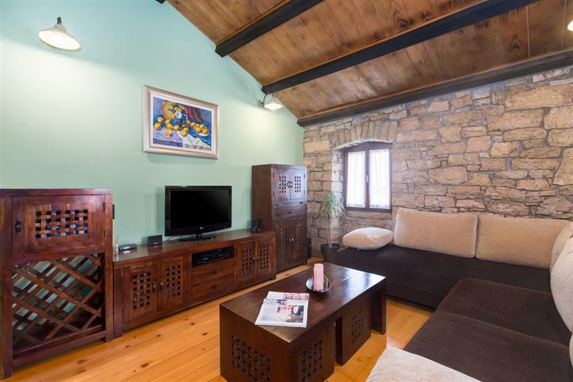 House K1, for 12 persons