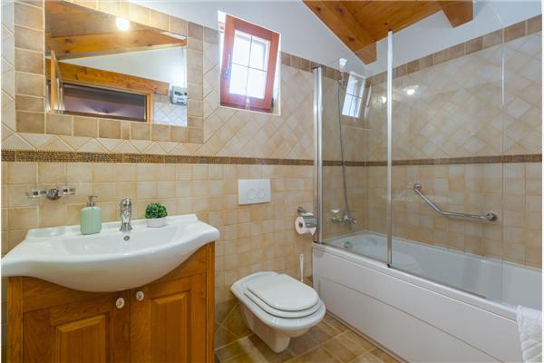 House K1, for 12 persons