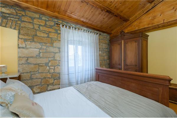 House K1, for 12 persons