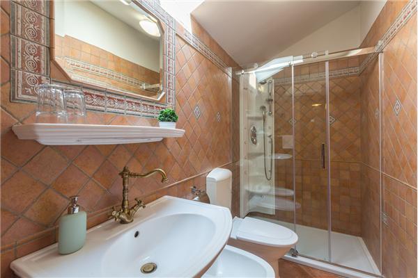 House K1, for 12 persons