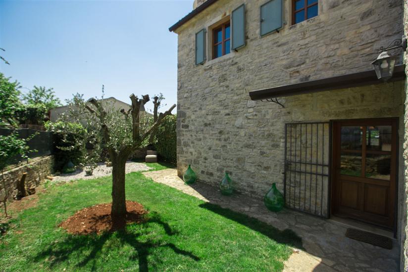 Villa Orah s pogledom na more i istarski krajolik