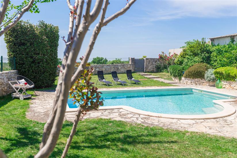 Villa Orah s pogledom na more i istarski krajolik