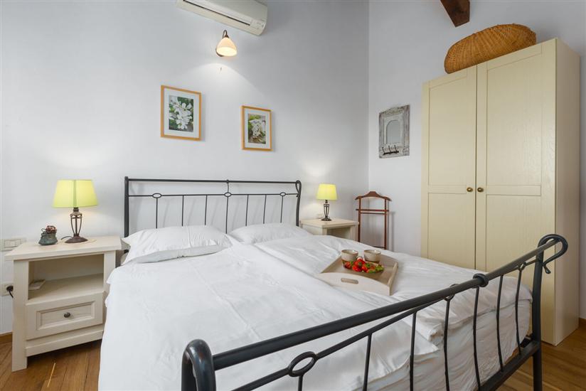 House K1, for 8 persons