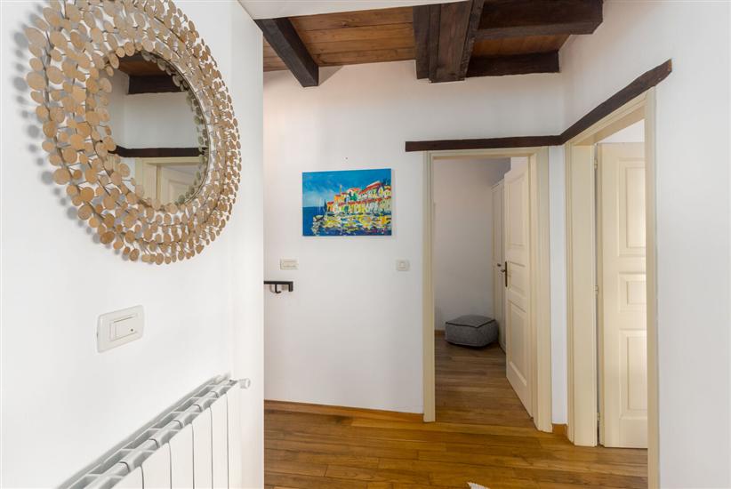 House K1, for 8 persons