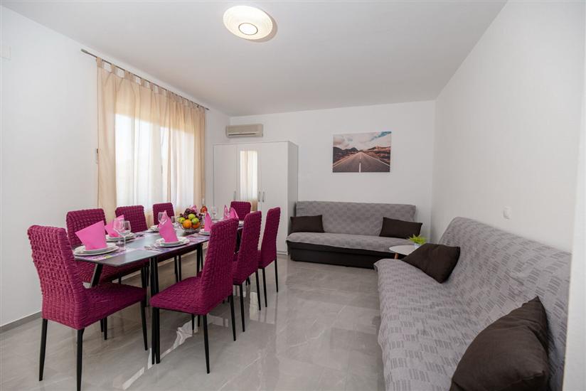 Apartman A2, za 8 osoba/e