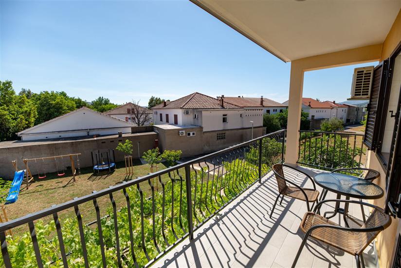 Apartman A2, za 8 osoba/e