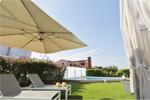 Apartment A1, for 5 persons