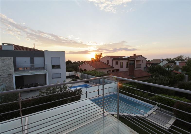 Apartment A1, for 5 persons