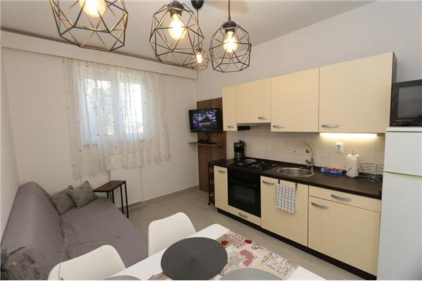 Apartment A1, for 5 persons