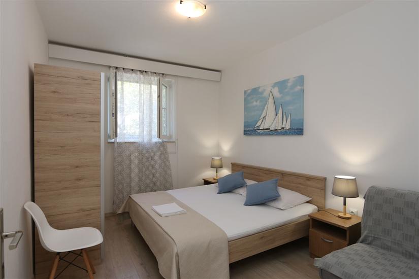 Apartment A1, for 5 persons