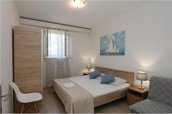 Apartment A1, for 5 persons