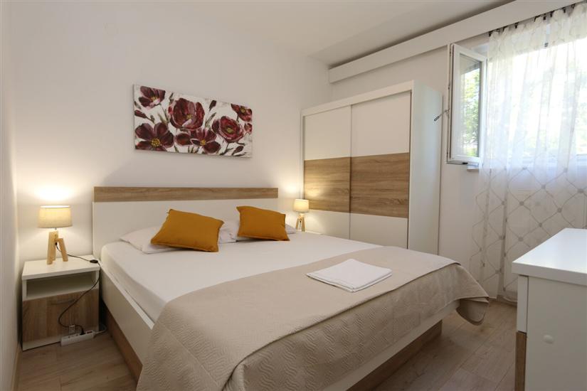 Apartment A1, for 5 persons