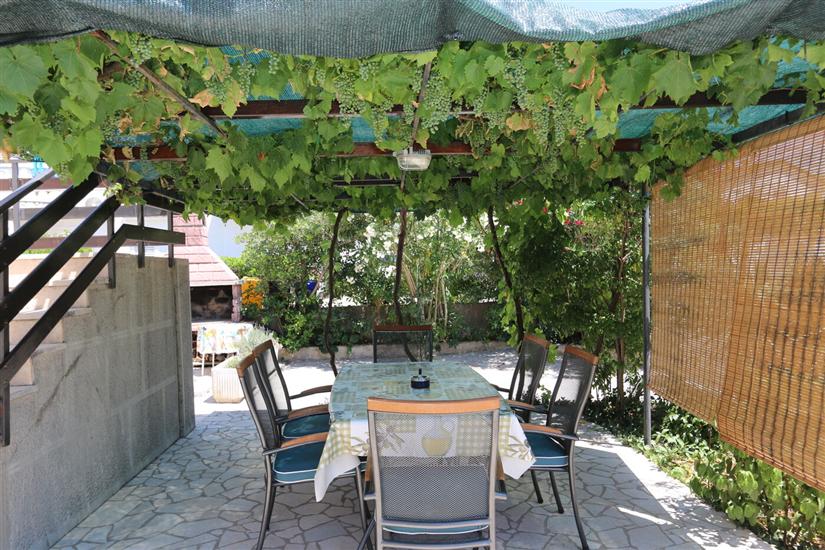 Apartment A1, for 5 persons