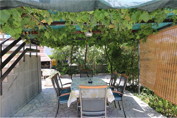 Apartment A1, for 5 persons