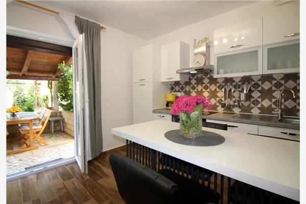 Apartment A1, for 5 persons