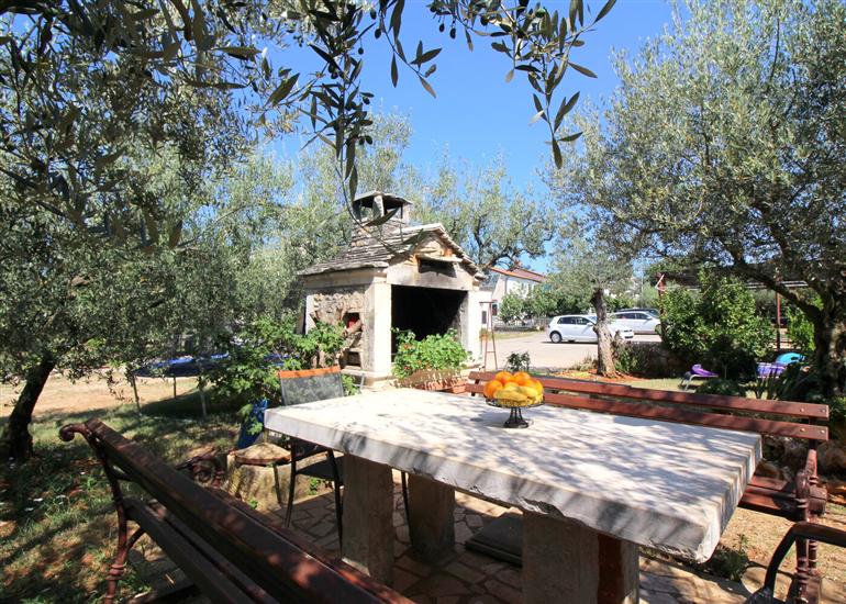 Apartment Jakomina 2