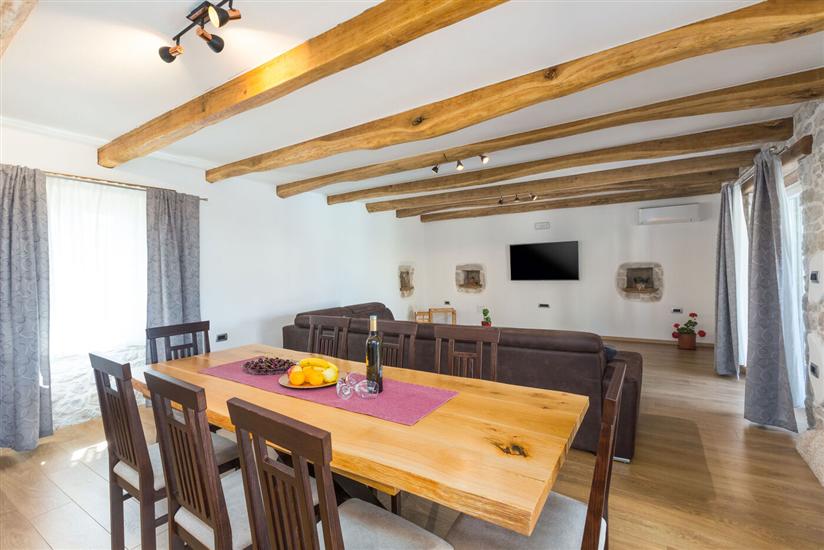 House K1, for 8 persons