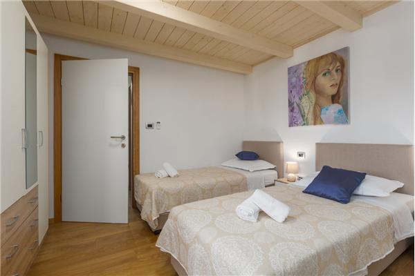 House K1, for 8 persons