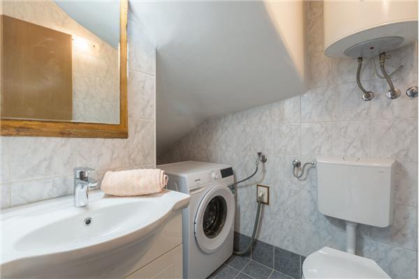 House K1, for 8 persons