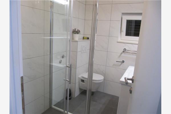 Room S1, for 2 persons