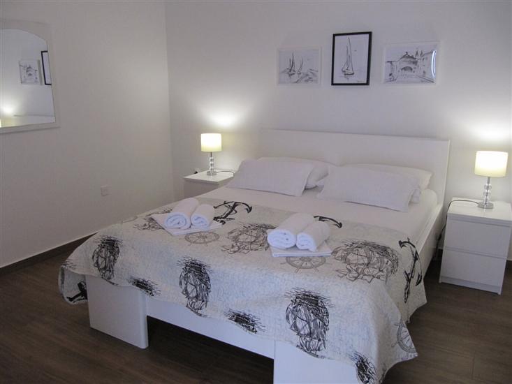 Room S5, for 2 persons