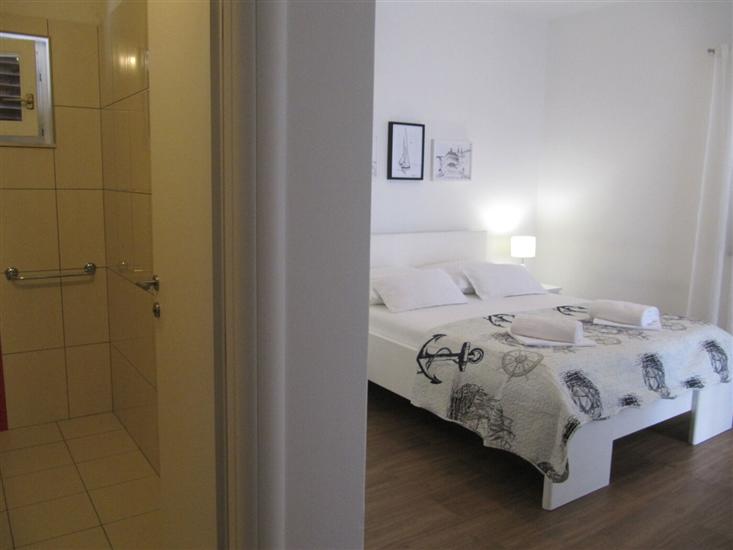 Room S5, for 2 persons