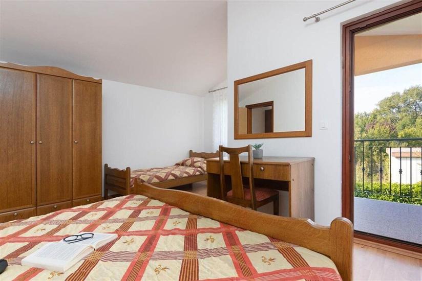 Apartment A3, for 5 persons