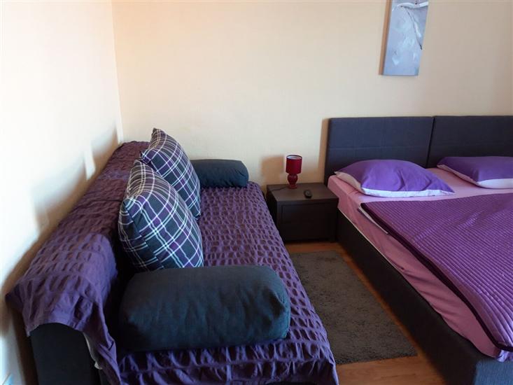 Apartment A2, for 5 persons