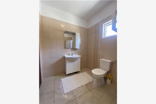 Apartment A2, for 5 persons