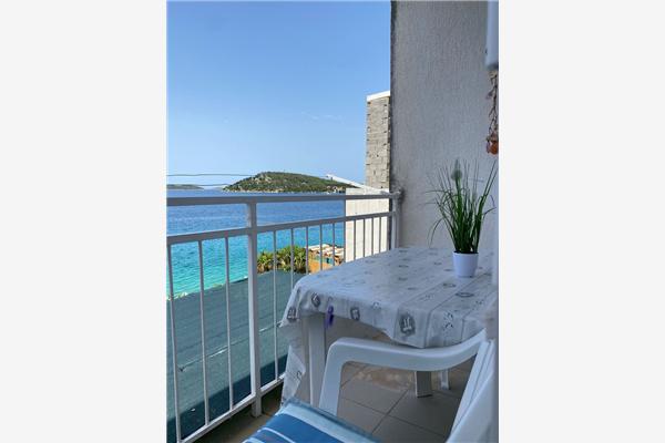 Apartment A2, for 5 persons