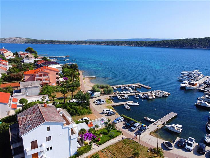 Apartments Near the sea Barbat