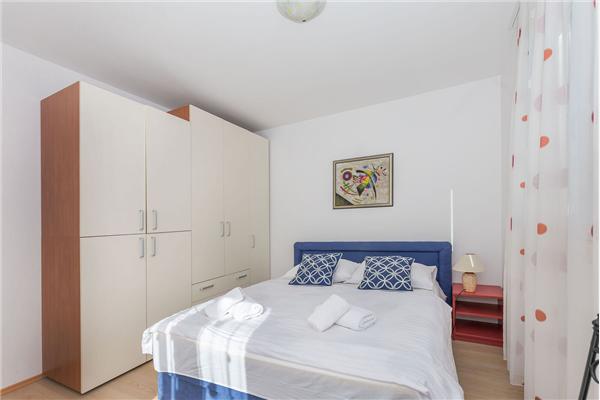 Apartment A1, for 3 persons