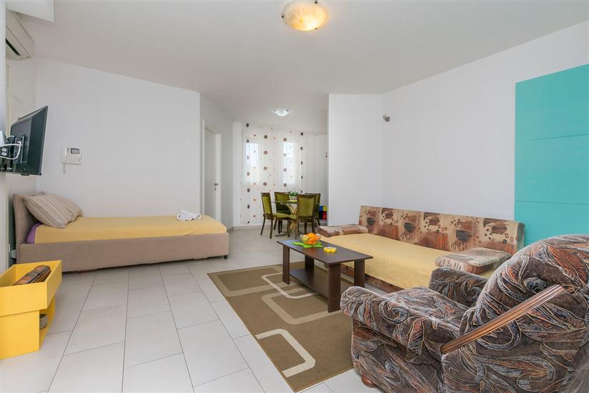 Apartment A1, for 3 persons
