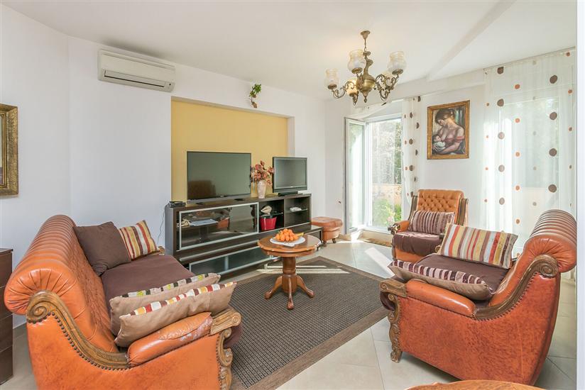 Apartment A2, for 3 persons