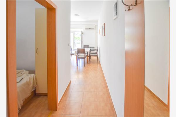 Apartment A2, for 5 persons