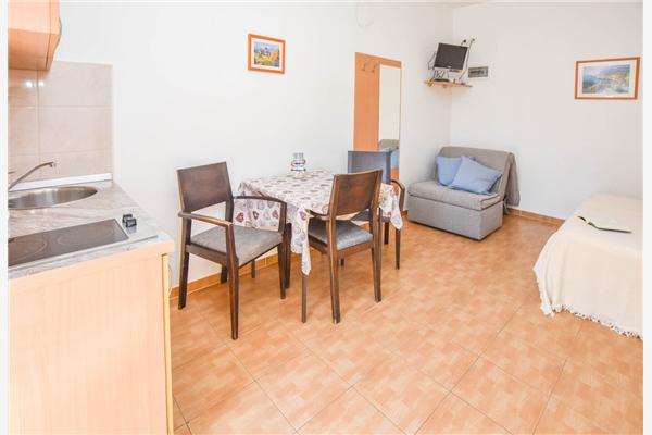 Apartment A4, for 3 persons