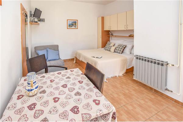 Apartment A4, for 3 persons