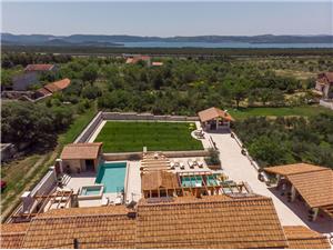 Hébergement avec piscine Riviera de Šibenik,RéservezGoldDe 8503 SEK