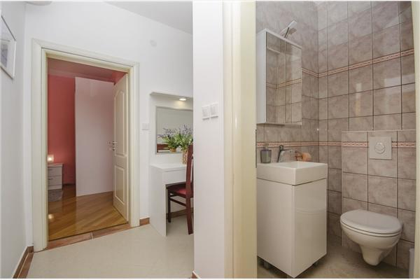 Apartment A5, for 6 persons