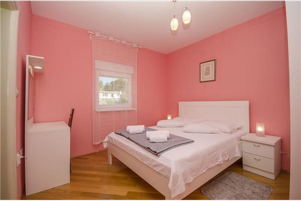 Apartment A5, for 6 persons