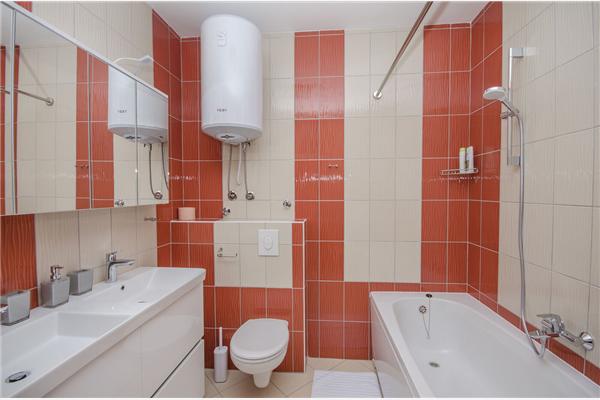 Apartment A5, for 6 persons