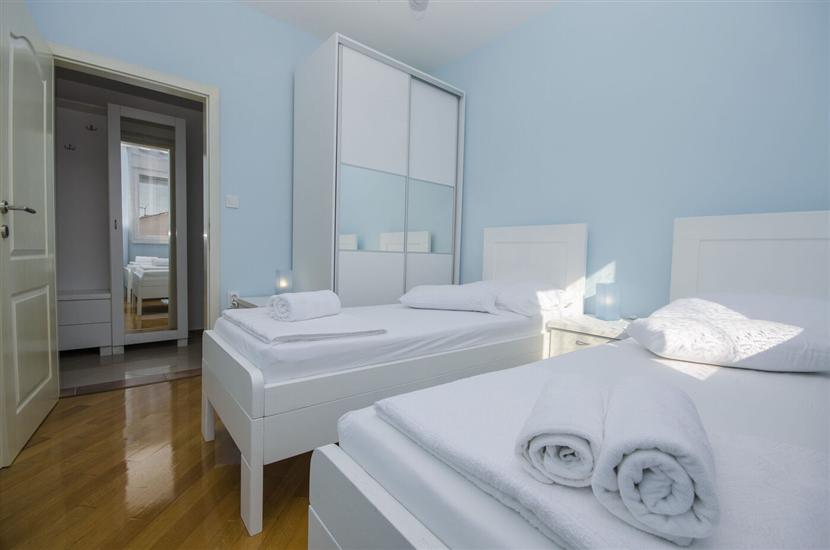 Apartment A5, for 6 persons