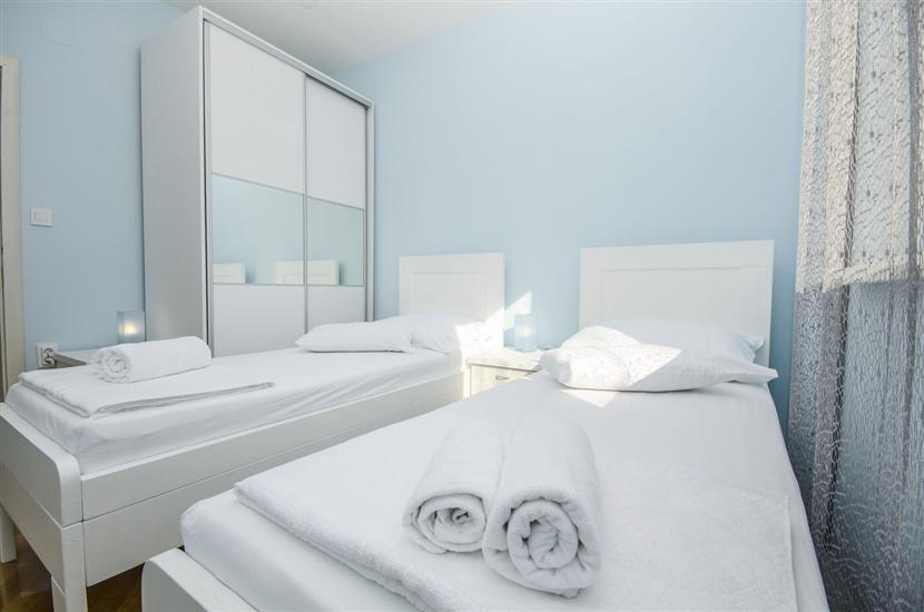 Apartment A5, for 6 persons