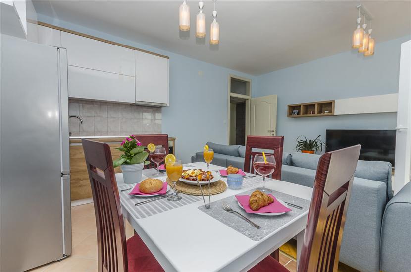 Apartment A6, for 4 persons