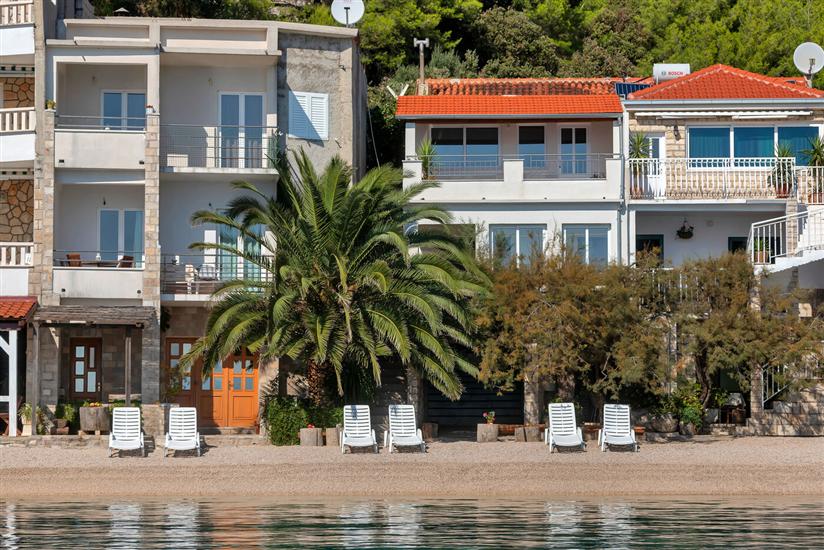 Apartmani Robinzon Nikola