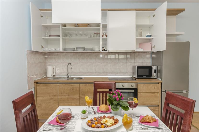 Apartment A4, for 4 persons