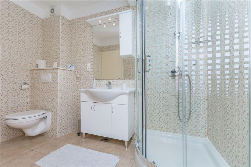 Apartment A1, for 6 persons